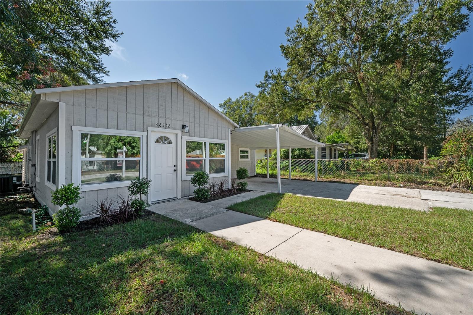 PINELAND HEIGHTS ADD - Residential Lease