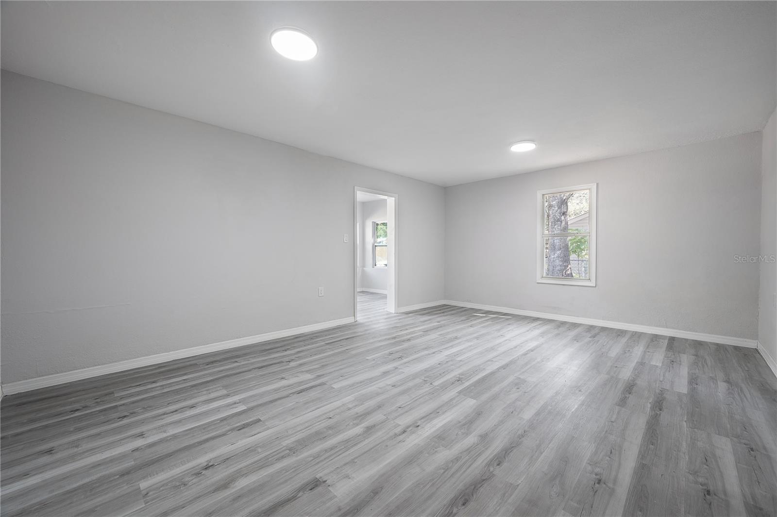 PINELAND HEIGHTS ADD - Residential Lease