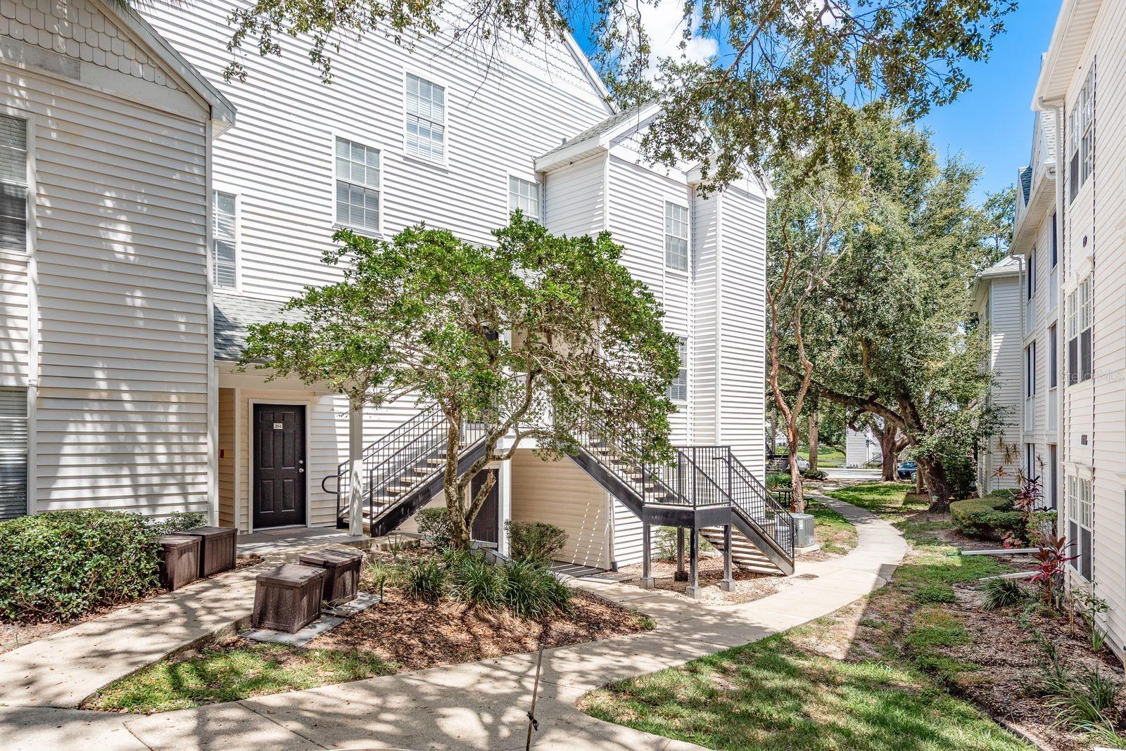 Opportunities like this don’t come often – 3-bedroom condos in Bentley at Cobb’s Landing are incredibly rare, making this move-in ready unit a true gem in today’s market. Whether you're looking for extra space for a home office, guests, or a growing family, this condo offers the flexibility and square footage you’ve been searching for – all within a pet-friendly, gated, and maintenance-free community. Step inside to discover a beautifully updated kitchen with sleek granite countertops, stainless steel appliances, and a convenient dining area perfect for everyday living or entertaining. The thoughtful split-bedroom layout provides added privacy, with the master suite tucked away at the back and two generously sized bedrooms at the front. Enjoy your morning coffee or unwind in the evenings on your screened-in balcony, complete with bonus outdoor storage. The HOA includes exterior building maintenance, roof care, building insurance, basic cable, trash, and more – so you can truly enjoy a low-maintenance lifestyle. Resort-style amenities include: Community pool, Clubhouse with Fitness Center, Playground and more. Located close to Innisbrook Golf Resort, Lake Tarpon, top-rated schools, parks, shopping, dining, beaches, and major commuter routes – this condo offers the ideal blend of space, location, and lifestyle.