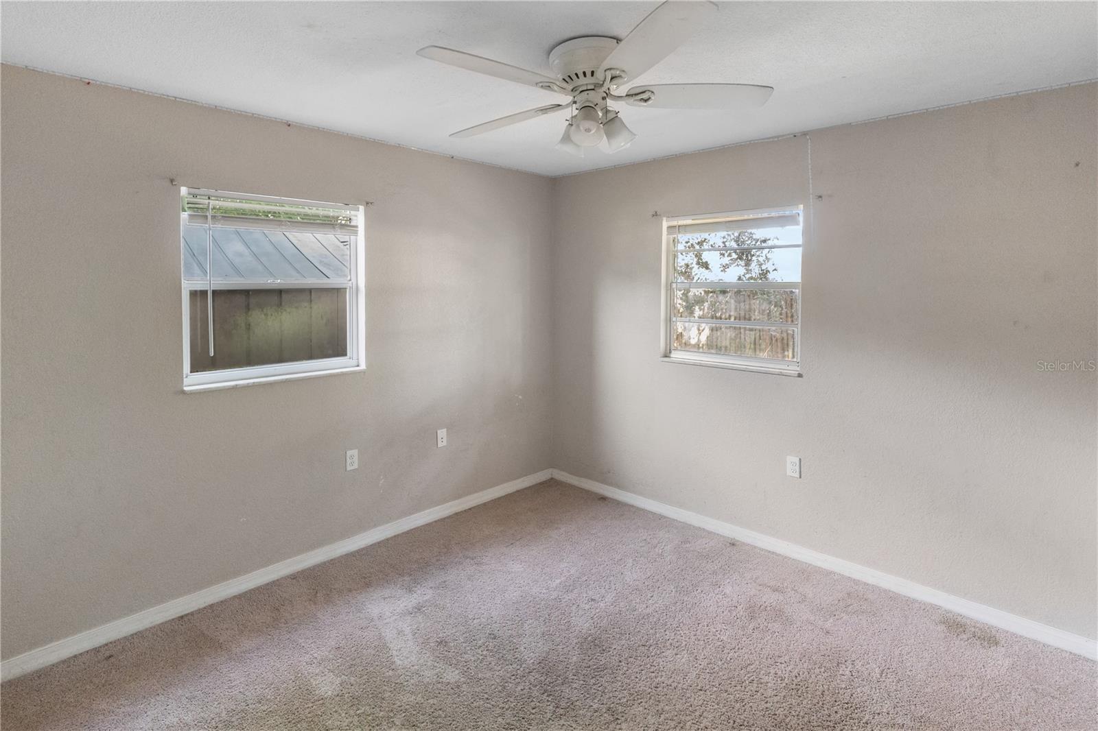 UNRE KEY OAK ESTATES - Residential