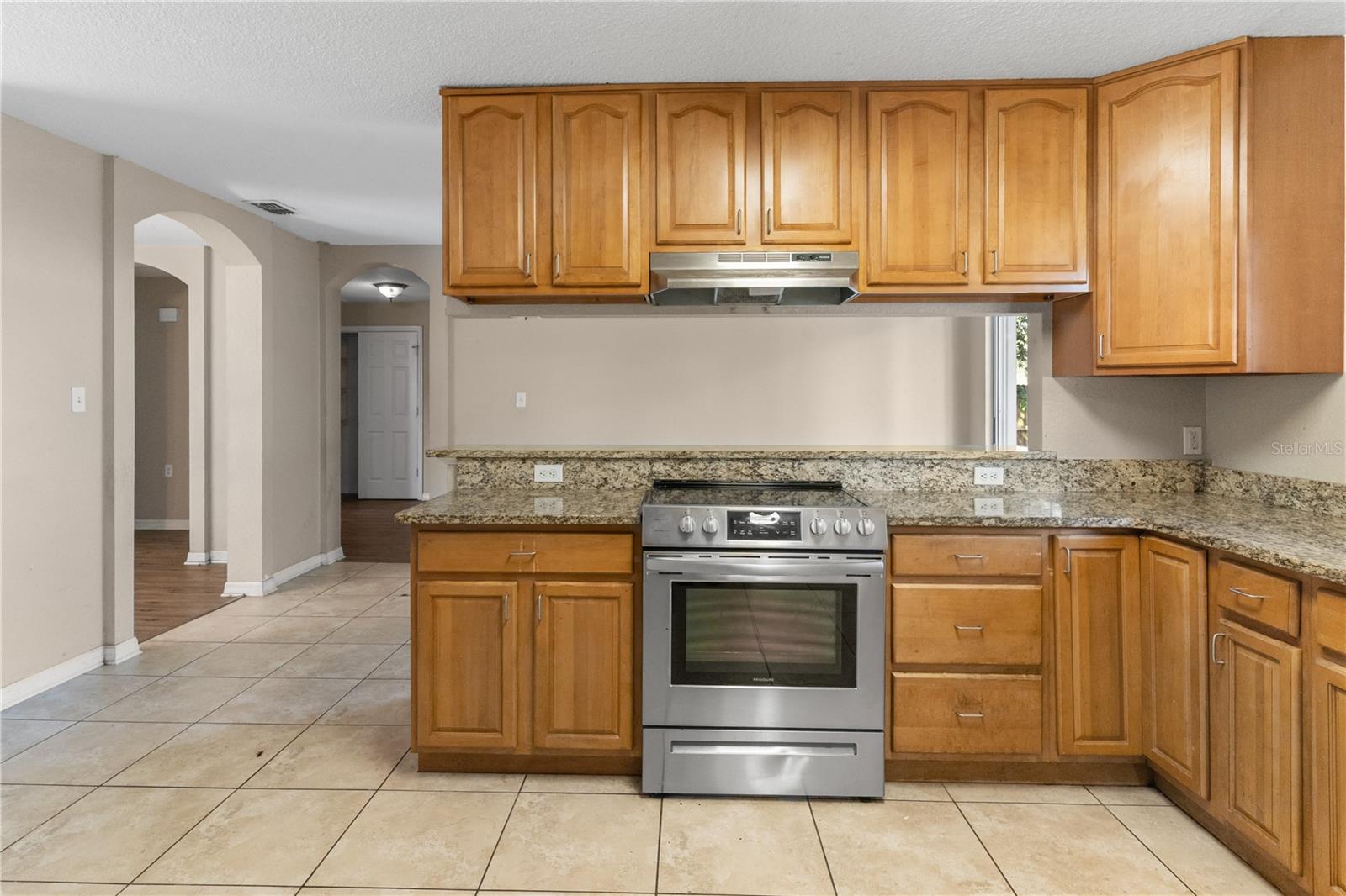 UNRE KEY OAK ESTATES - Residential