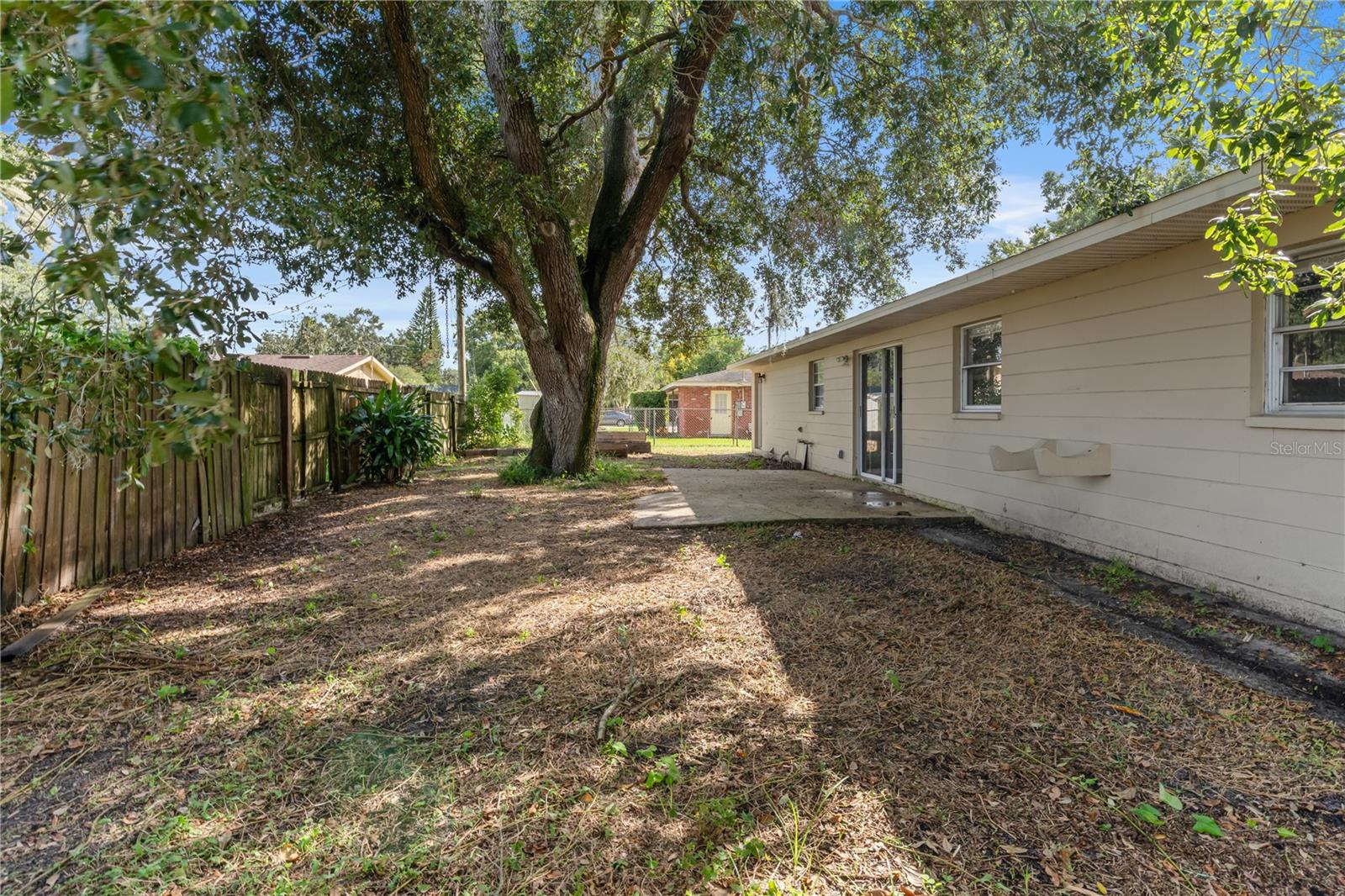 UNRE KEY OAK ESTATES - Residential