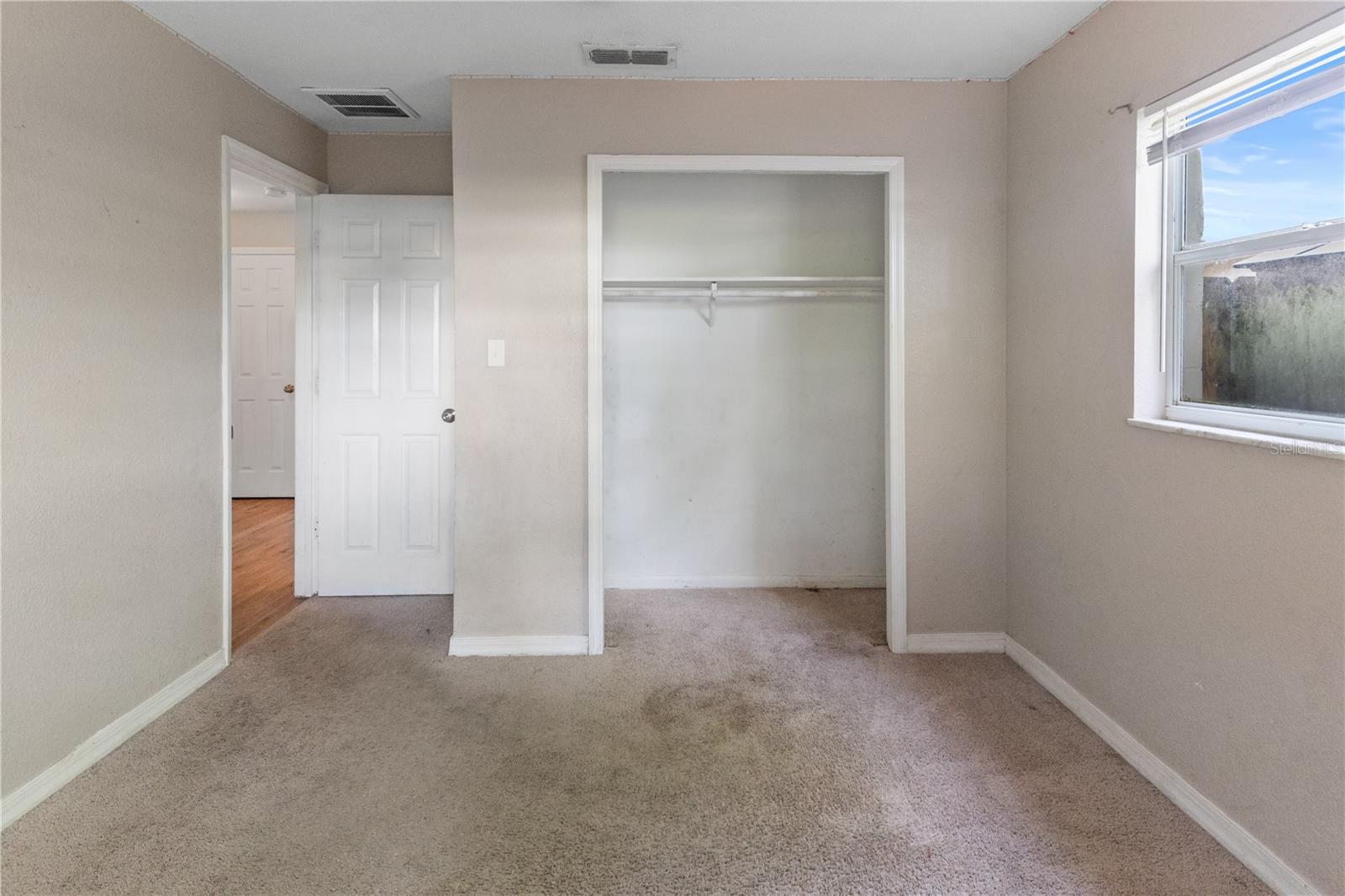 UNRE KEY OAK ESTATES - Residential
