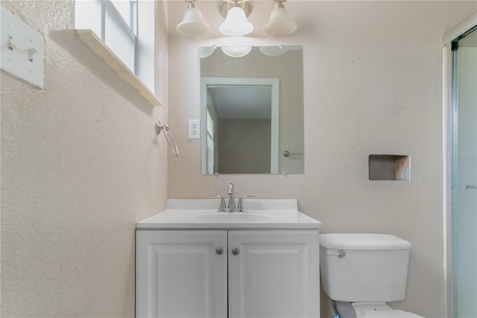 UNRE KEY OAK ESTATES - Residential