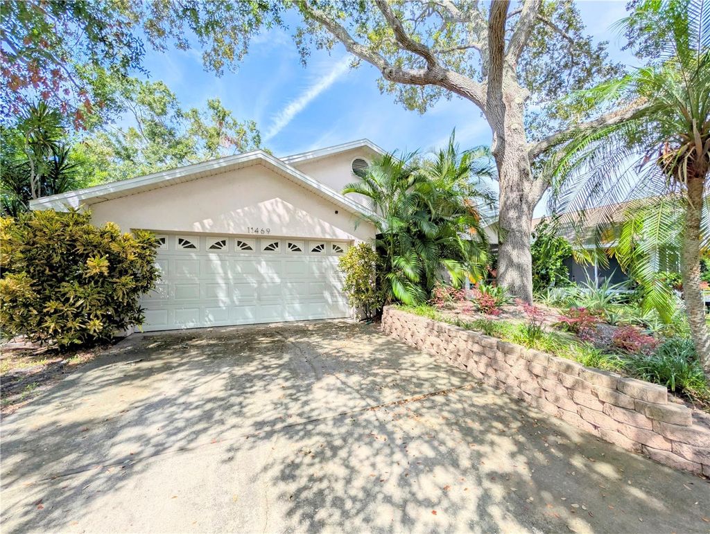 Photo of 11469 Oakhurst Road, Largo, FL 33774 (MLS # TB8430029)