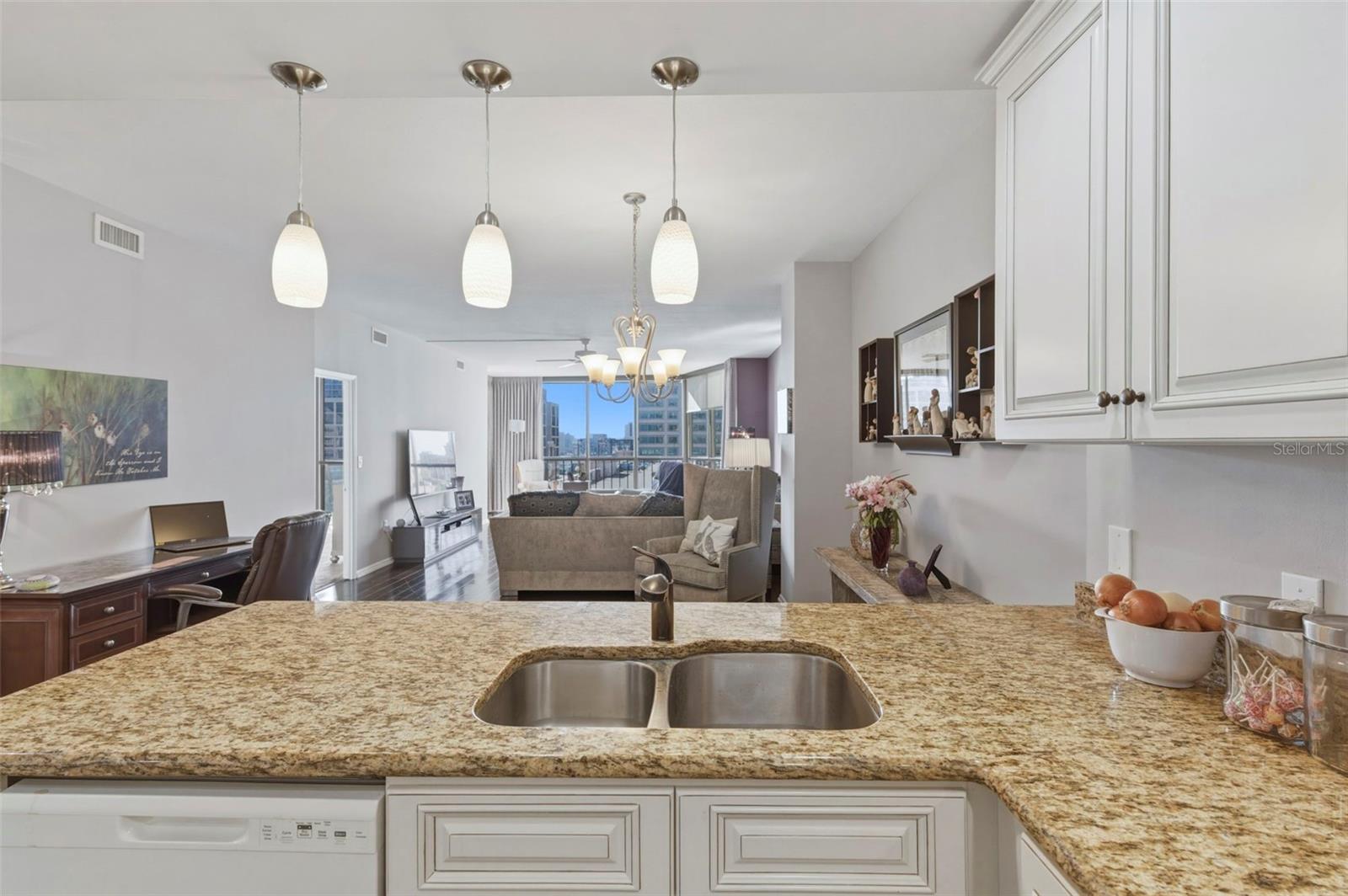 1 BEACH DRIVE SE 1109