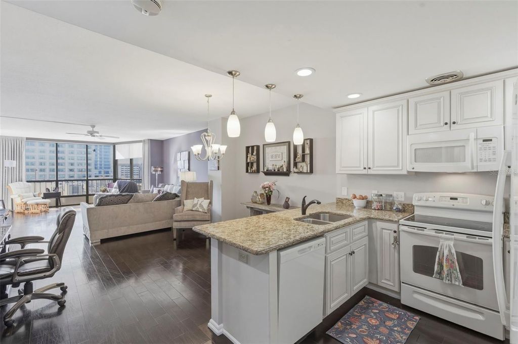 Photo of 1 Beach Drive SE #1109, St Petersburg, FL 33701 (MLS # TB8478764)