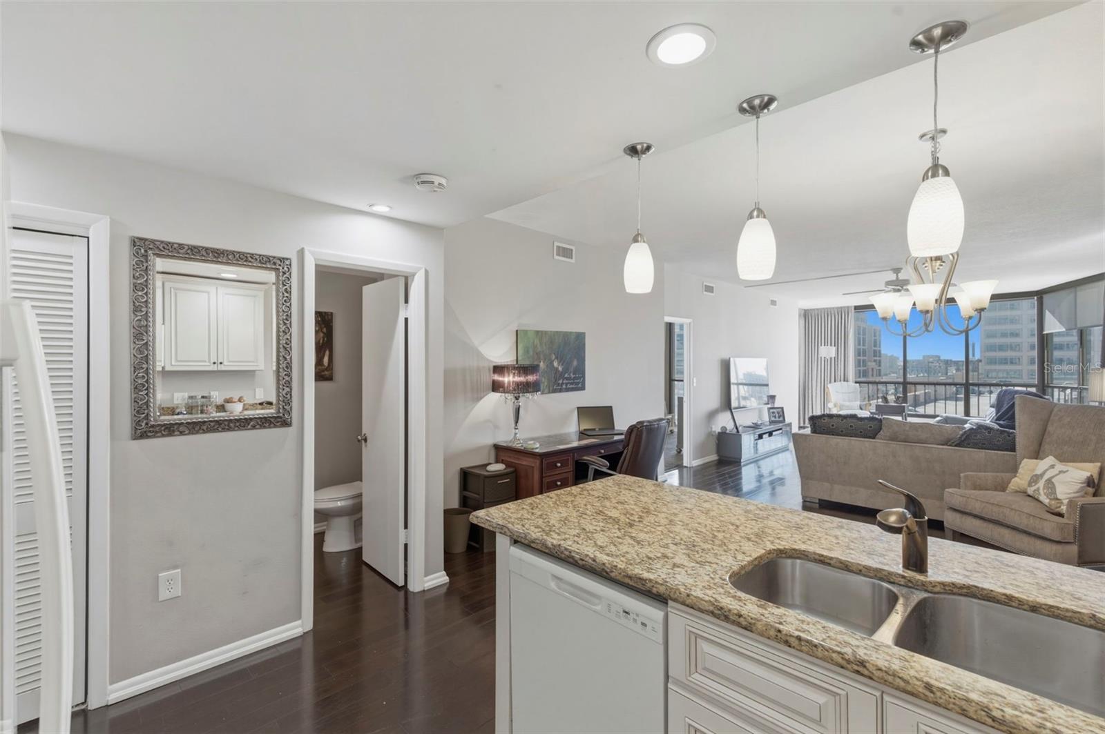 1 BEACH DRIVE SE 1109