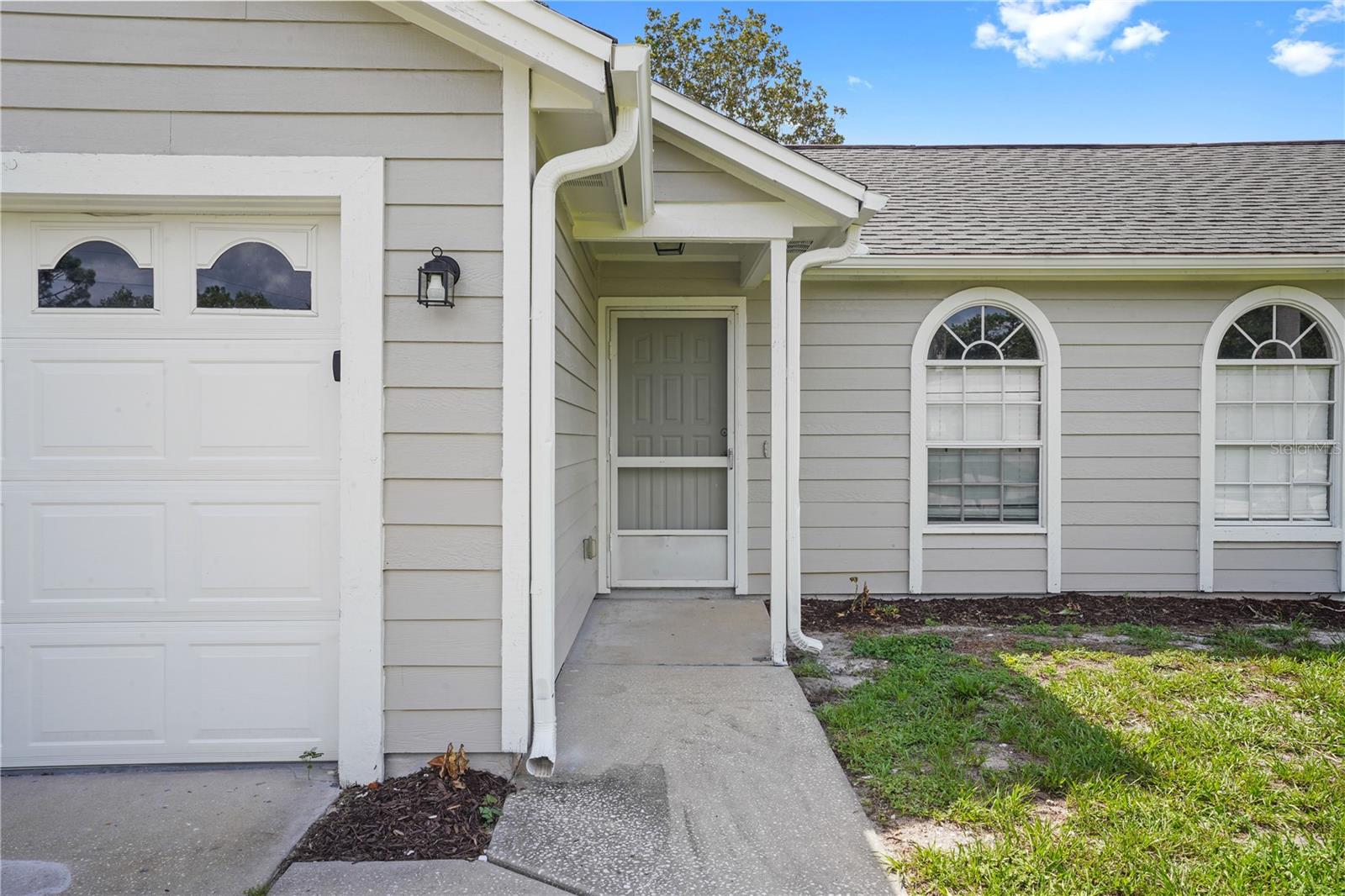 590 TWIN LAKE AVENUE