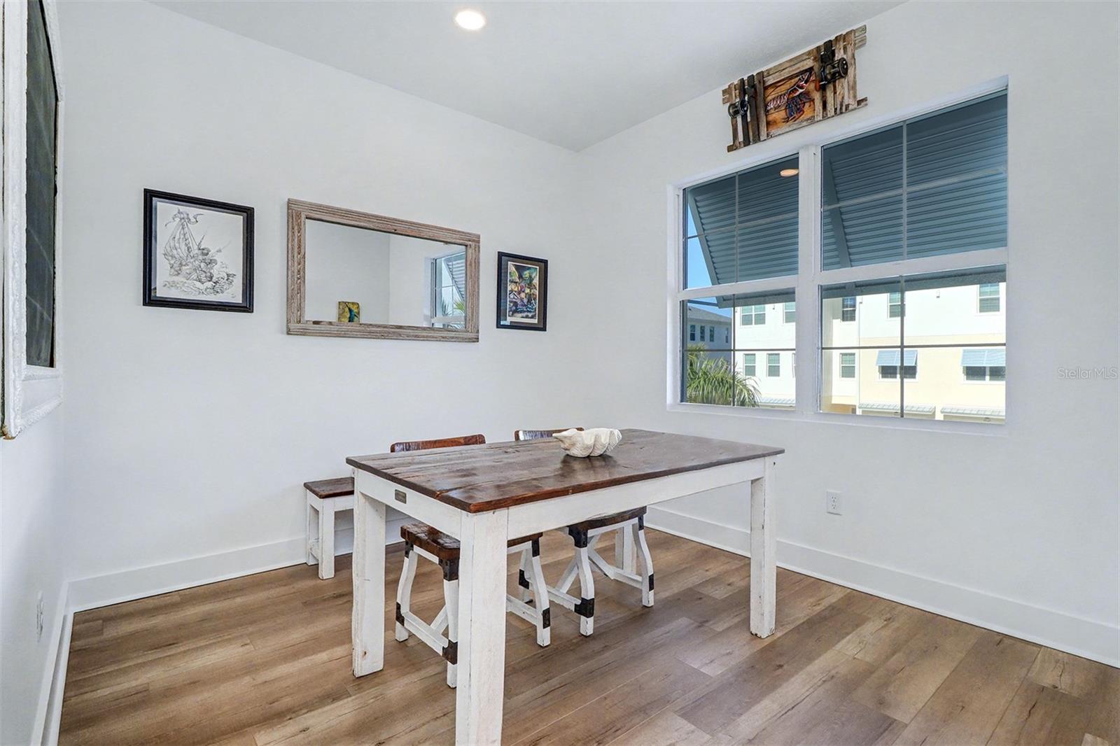 TOWNHOMES OF SEMINOLE ISLE - Residential