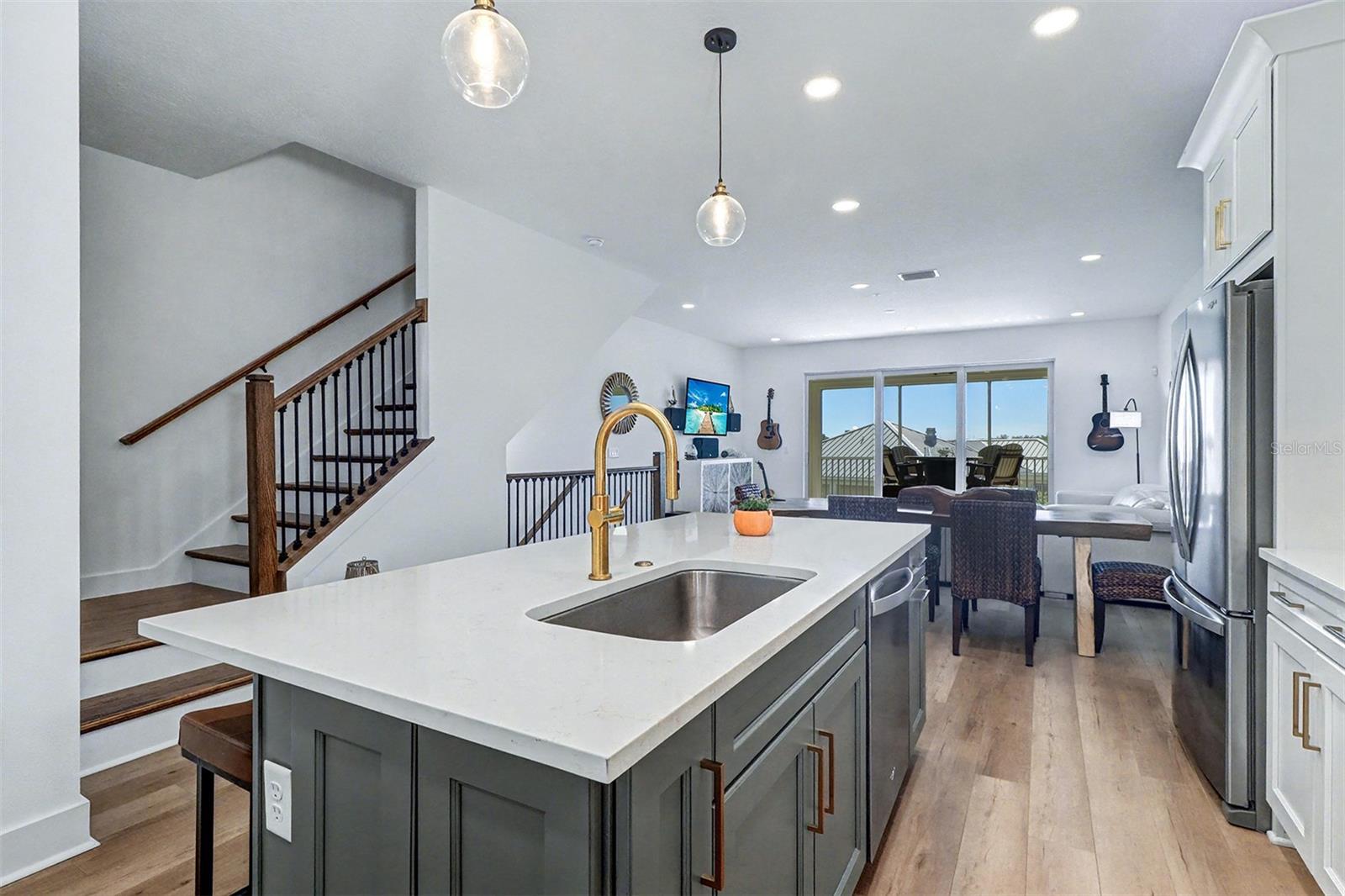 TOWNHOMES OF SEMINOLE ISLE - Residential