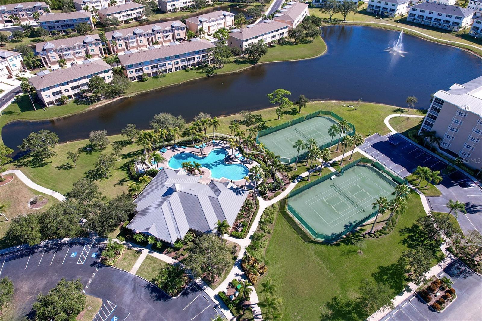 TOWNHOMES OF SEMINOLE ISLE - Residential