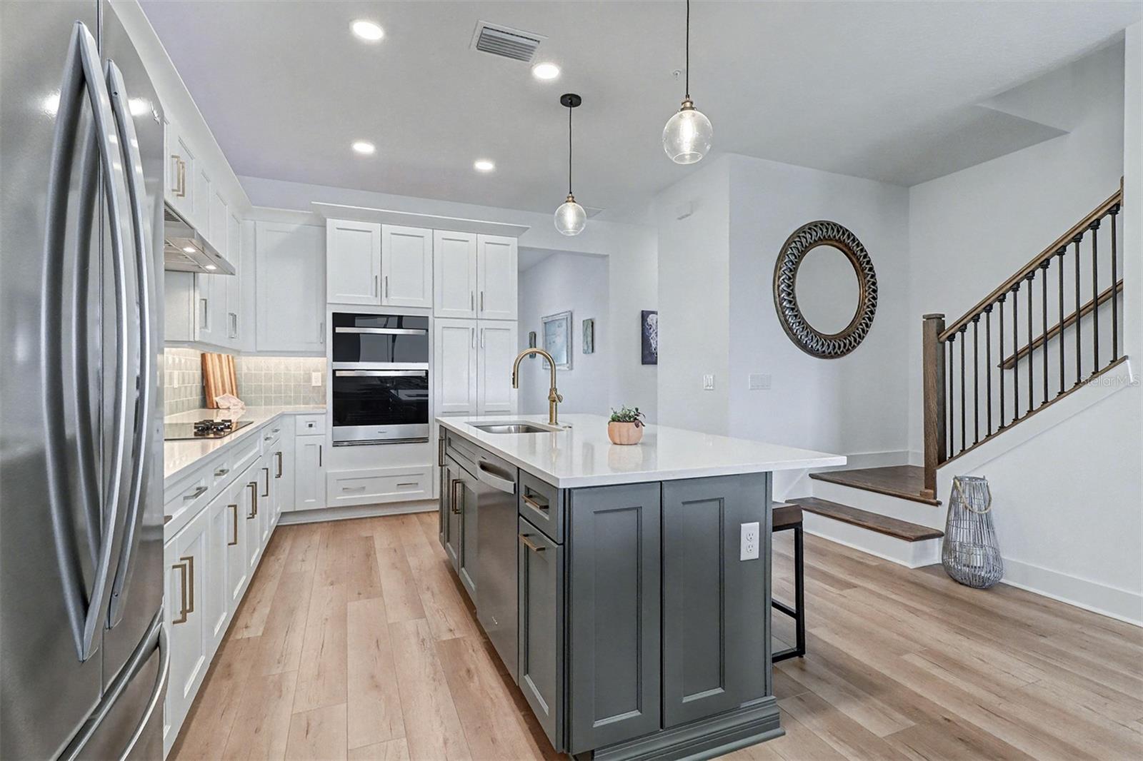 TOWNHOMES OF SEMINOLE ISLE - Residential