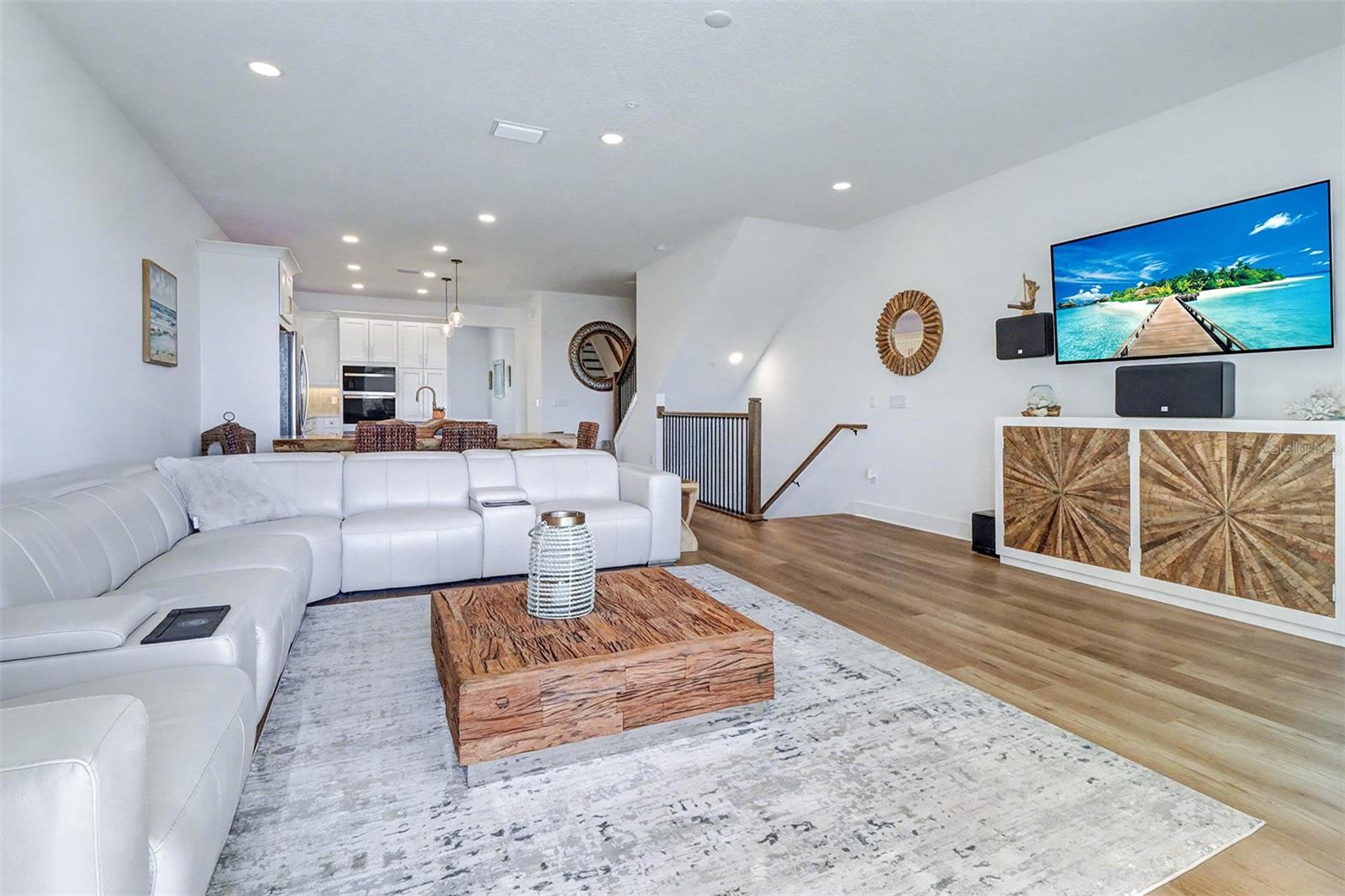 TOWNHOMES OF SEMINOLE ISLE - Residential