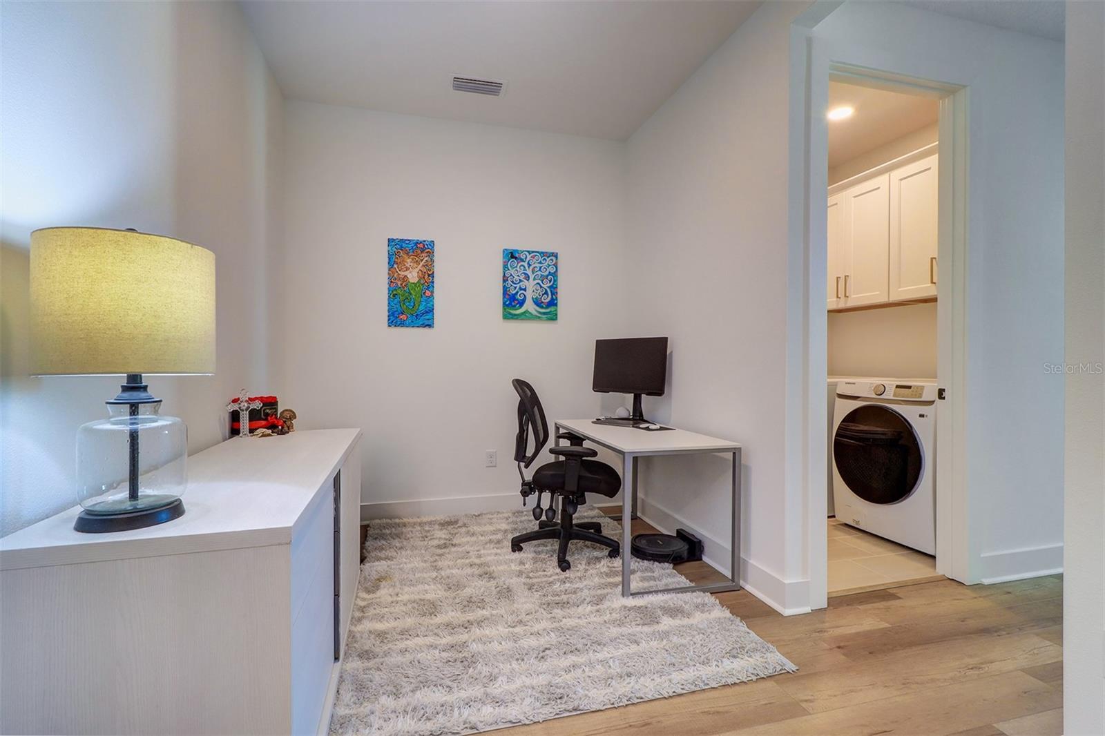 TOWNHOMES OF SEMINOLE ISLE - Residential