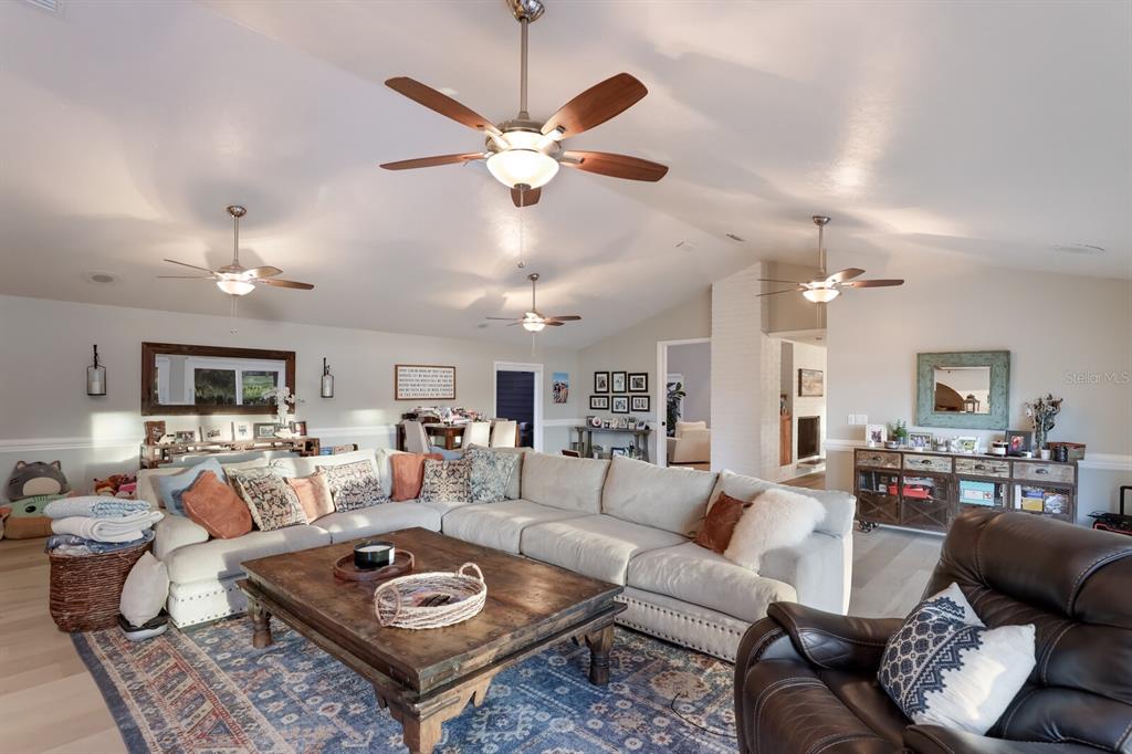 HARBOR HILLS - Residential