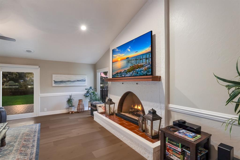 HARBOR HILLS - Residential