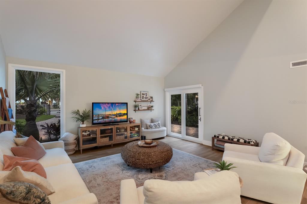 HARBOR HILLS - Residential