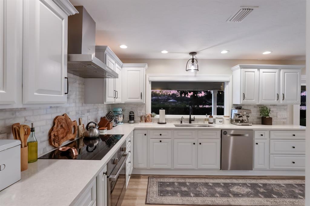 HARBOR HILLS - Residential