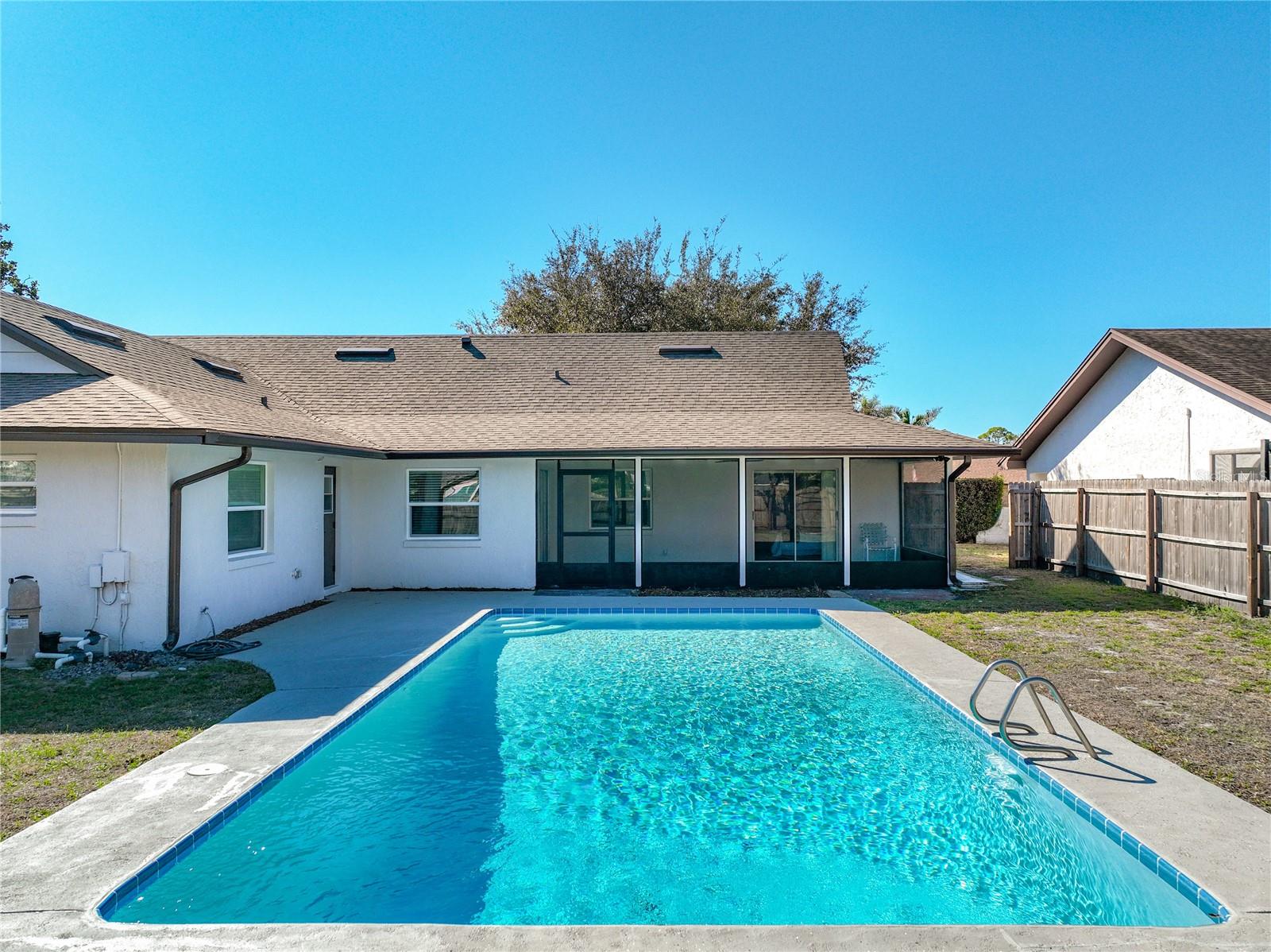 ENGLISH WOODS 1ST ADD - Residential