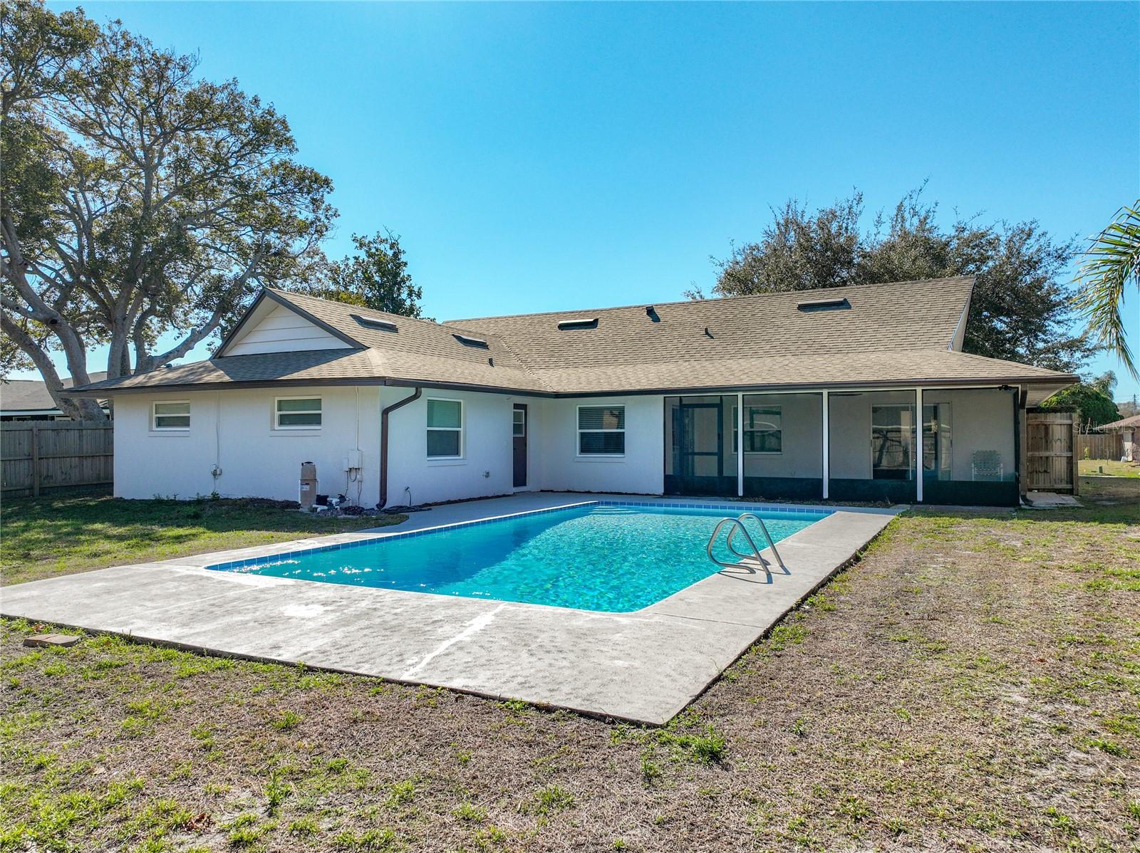 ENGLISH WOODS 1ST ADD - Residential