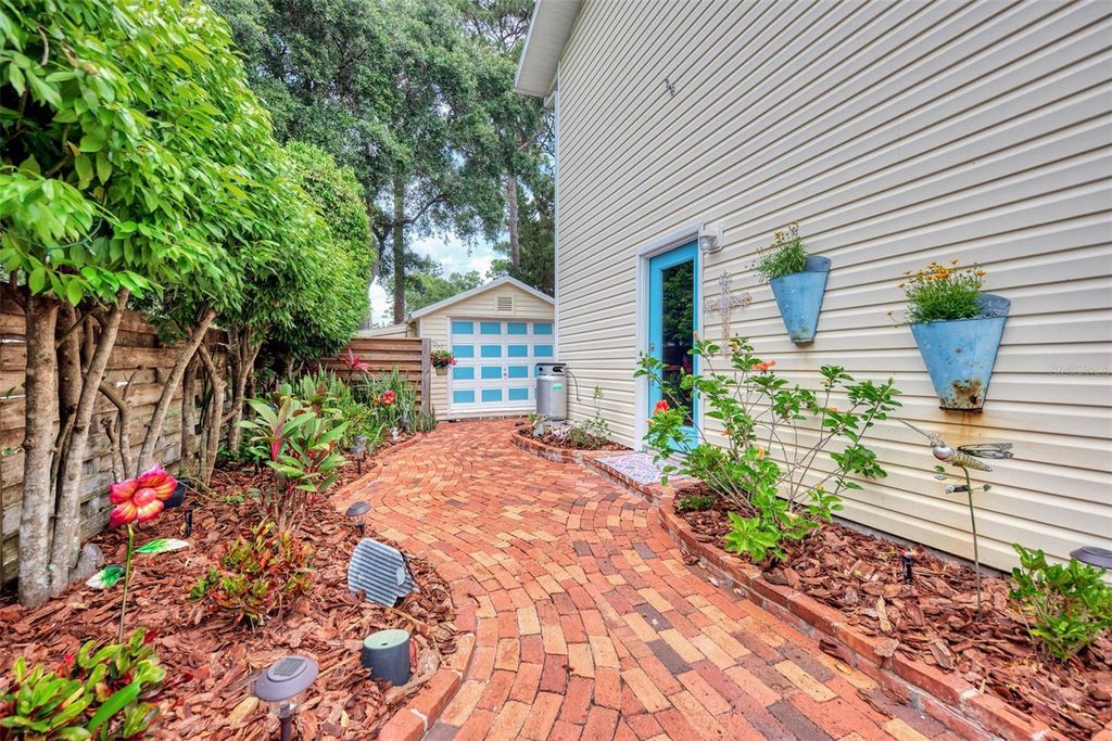 Photo of 1045 40th Street, Sarasota, FL 34234 (MLS # A4692422)