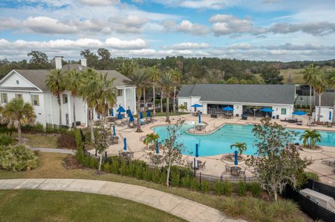 A home in BROOKSVILLE