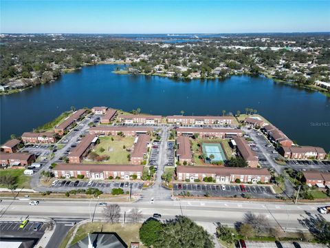 A home in LAKELAND