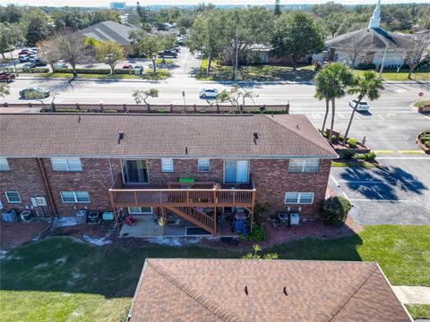 A home in LAKELAND