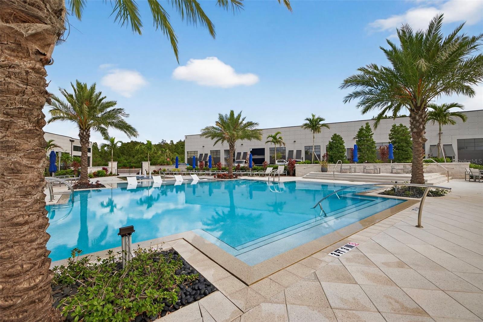 6500 MOTOR ENCLAVE WAY 909