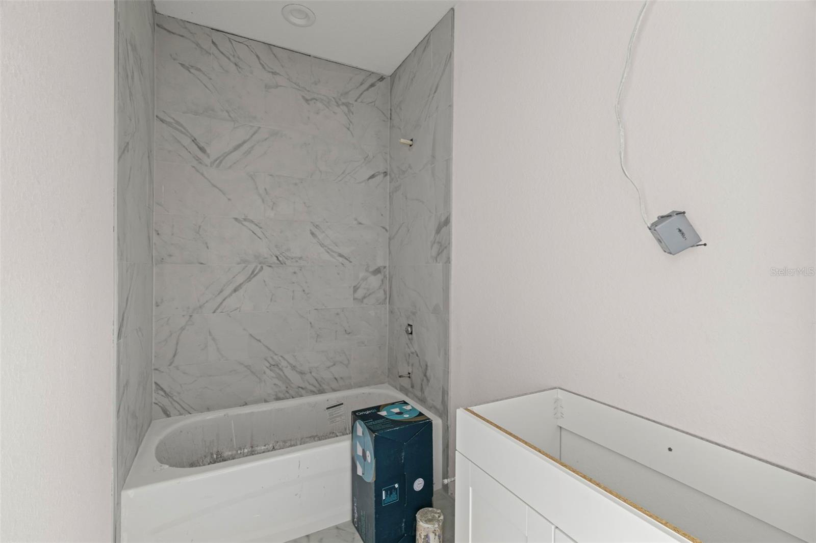 INTERLACHEN LAKES ESTATES - Residential