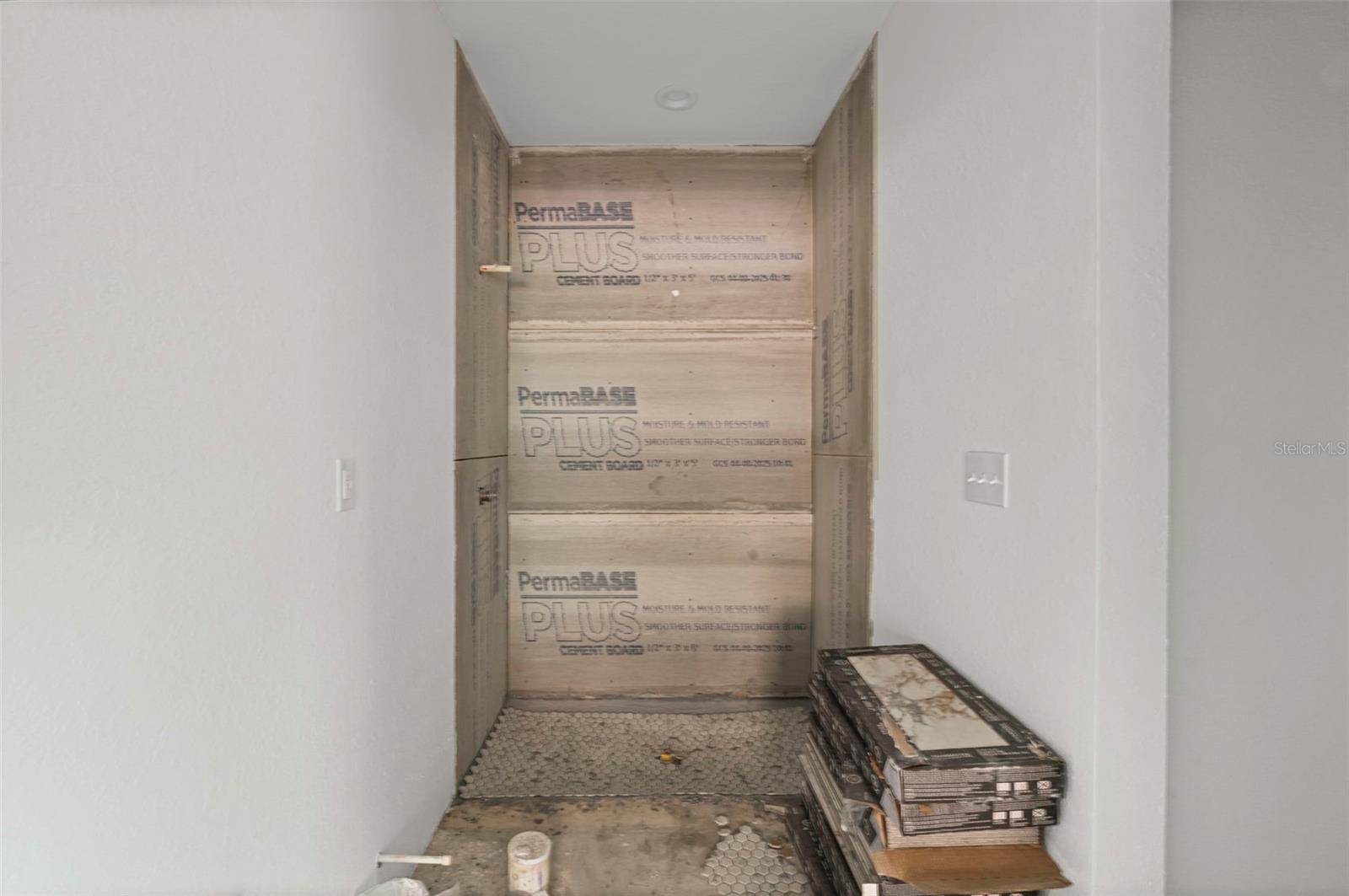 INTERLACHEN LAKES ESTATES - Residential