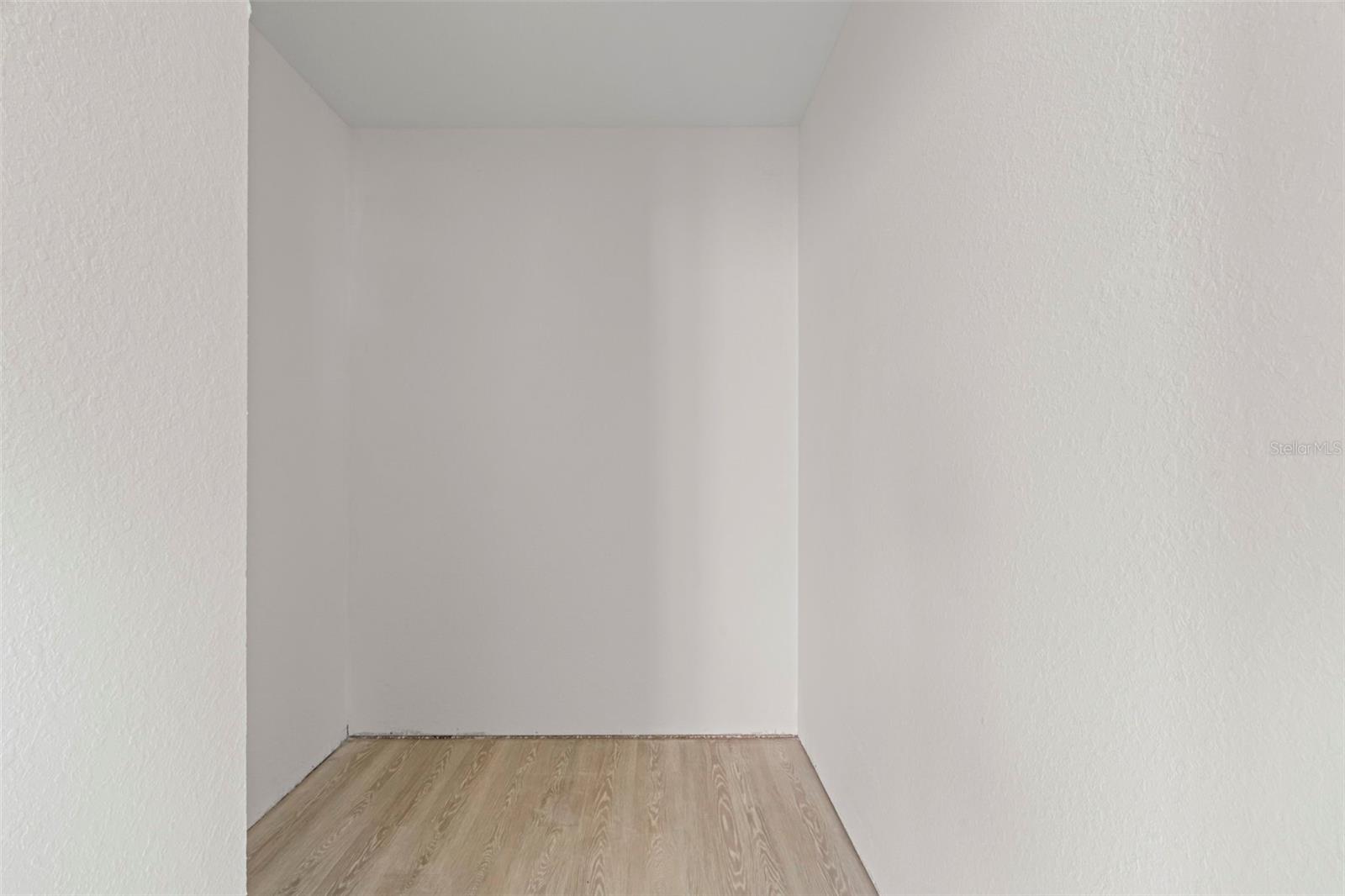 INTERLACHEN LAKES ESTATES - Residential