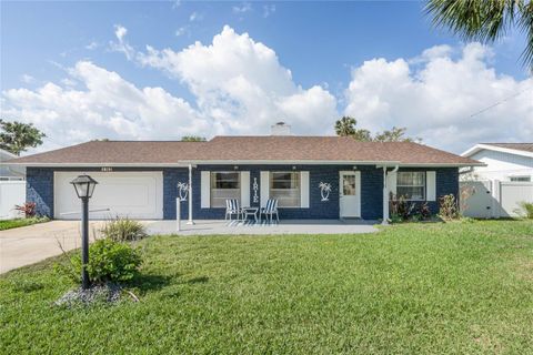 A home in DAYTONA BEACH