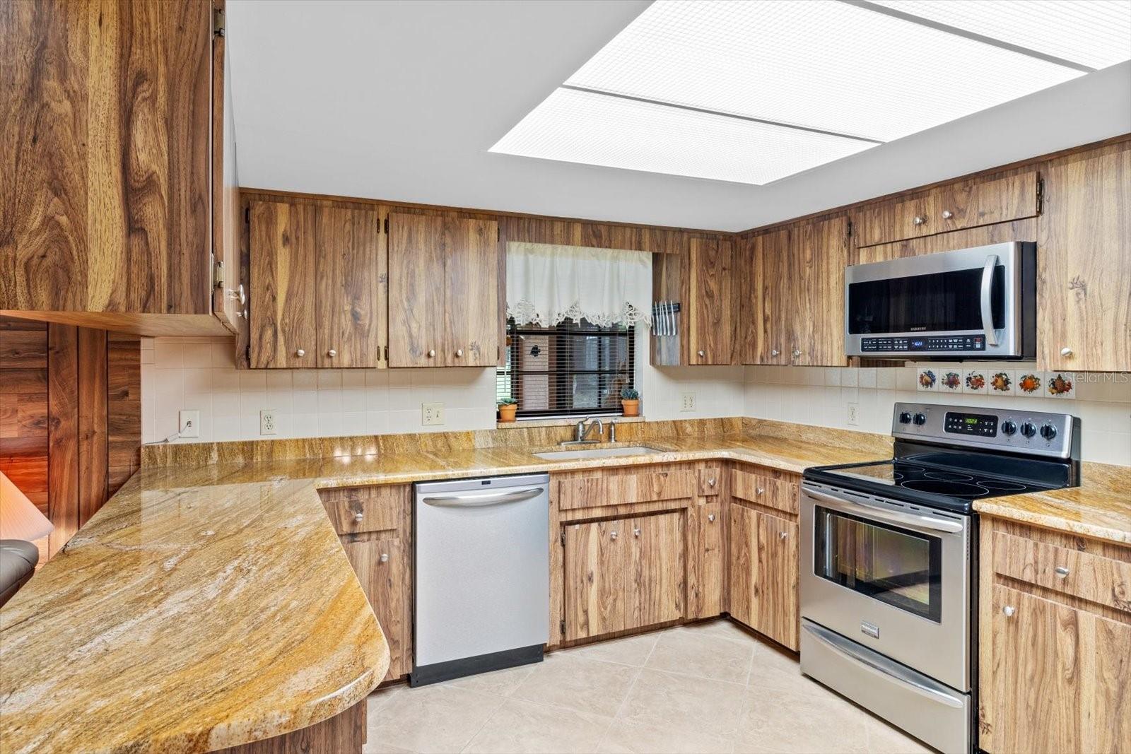 12355 S GLADIOLUS POINT