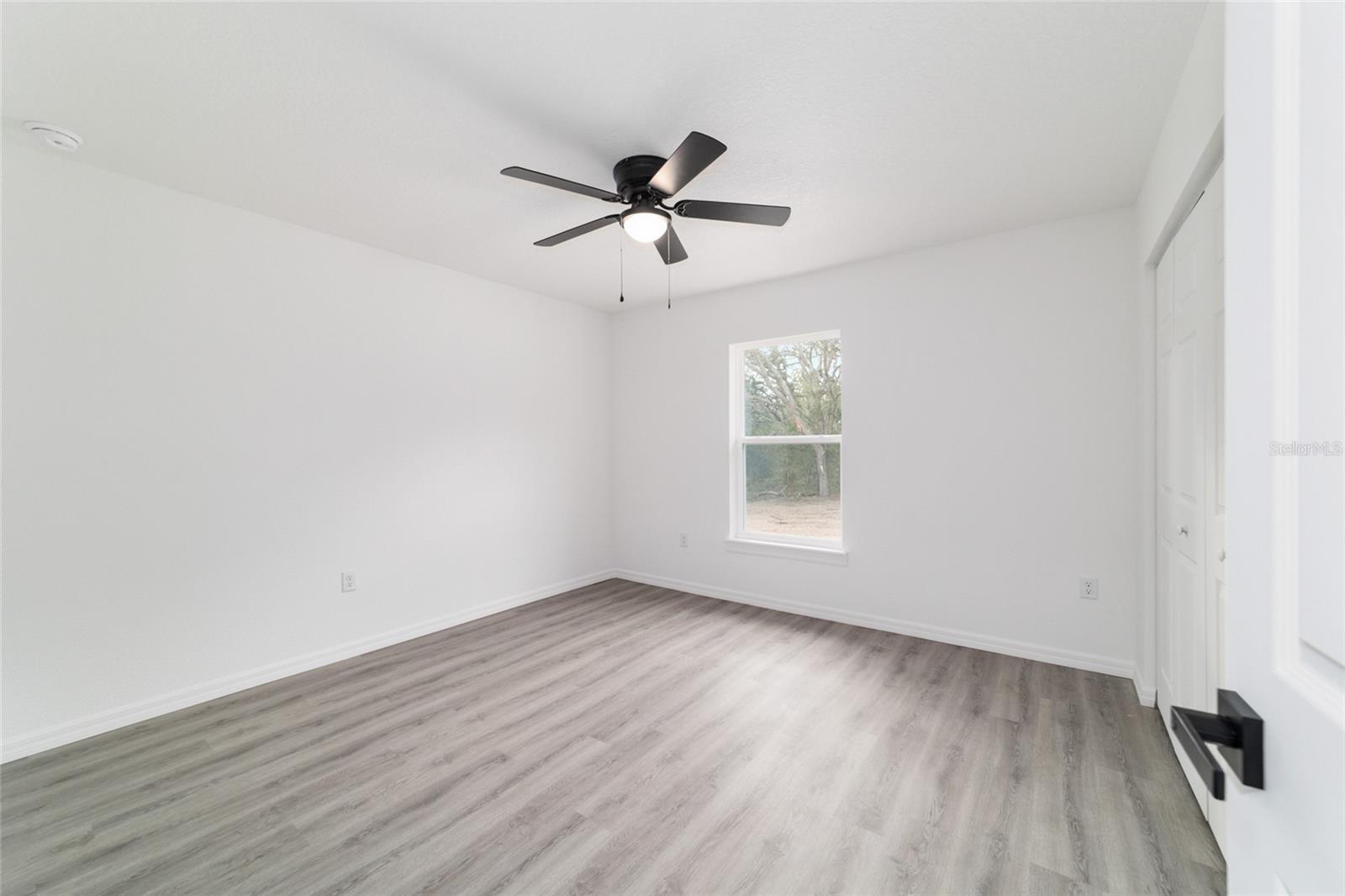 RAINBOW LAKES ESTATE - Residential