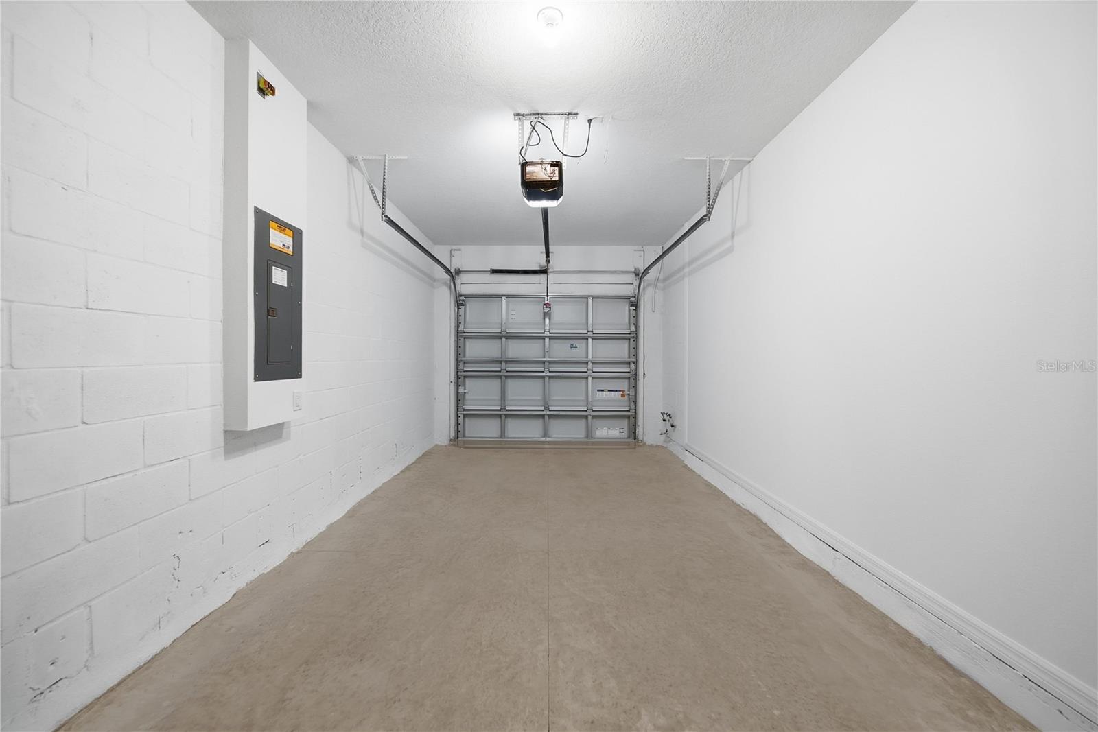 WOODCREEK - Residential Lease