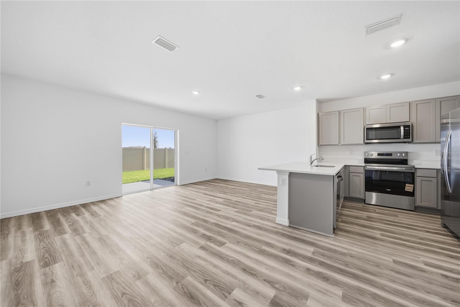 WOODCREEK - Residential Lease