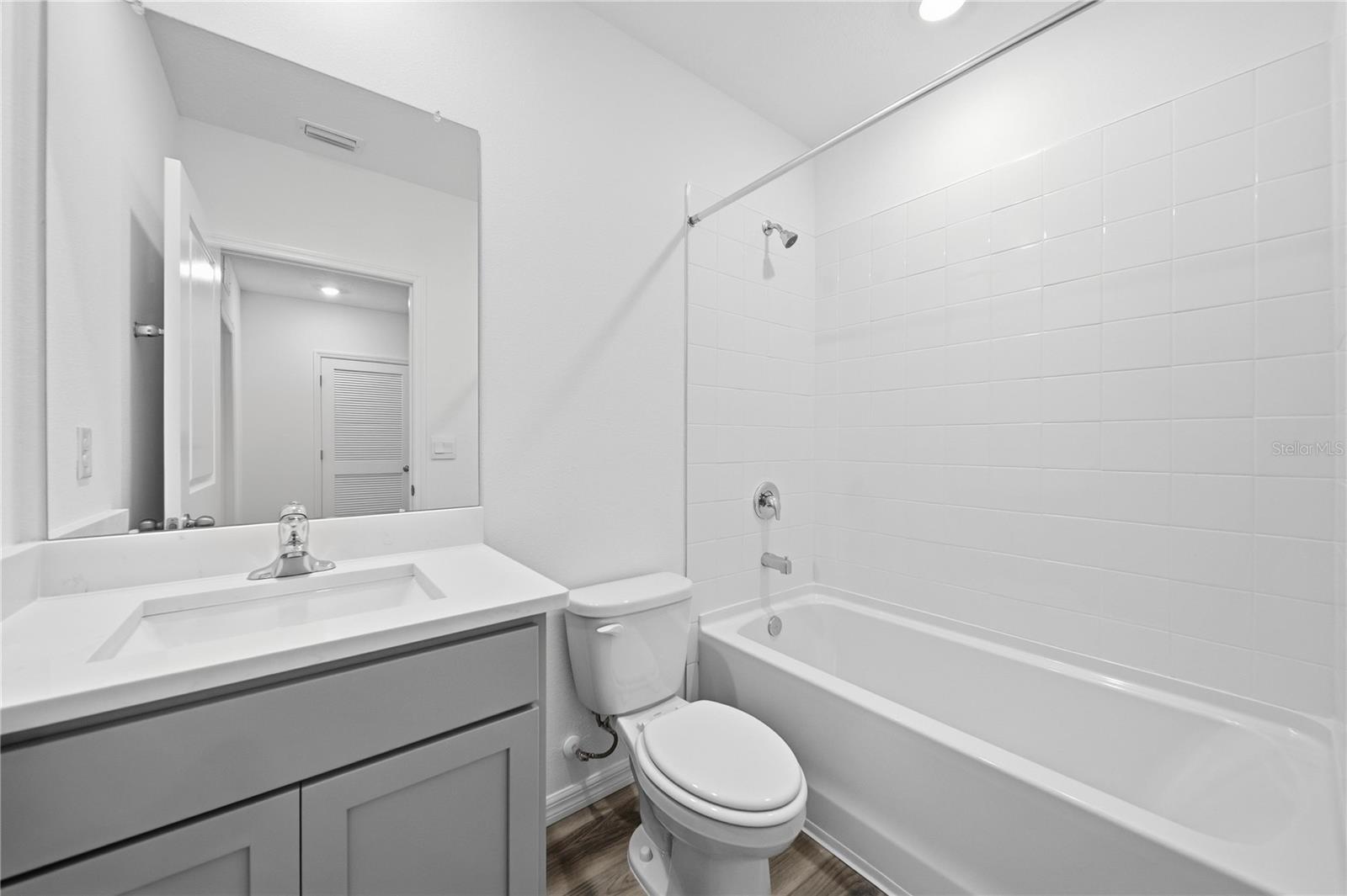 WOODCREEK - Residential Lease