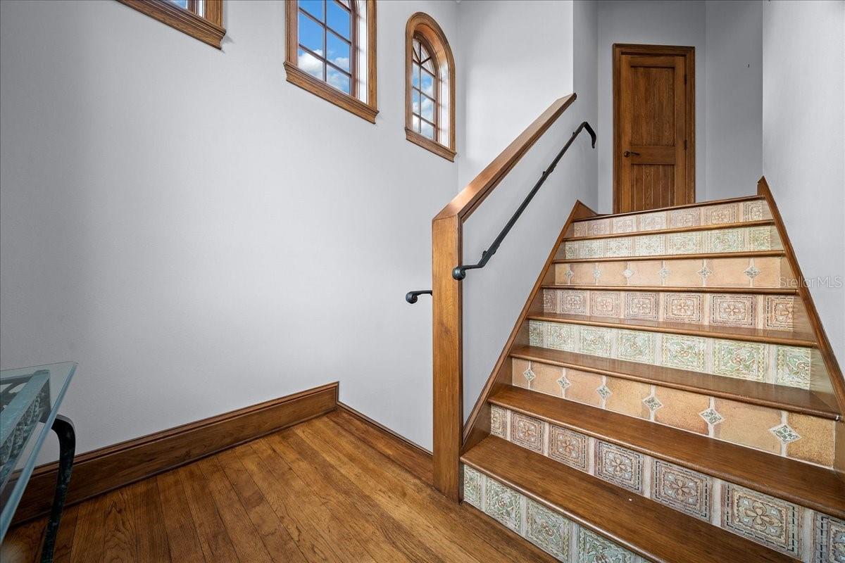 TAVARES PENINSULA TRACTS A-G REP - Residential