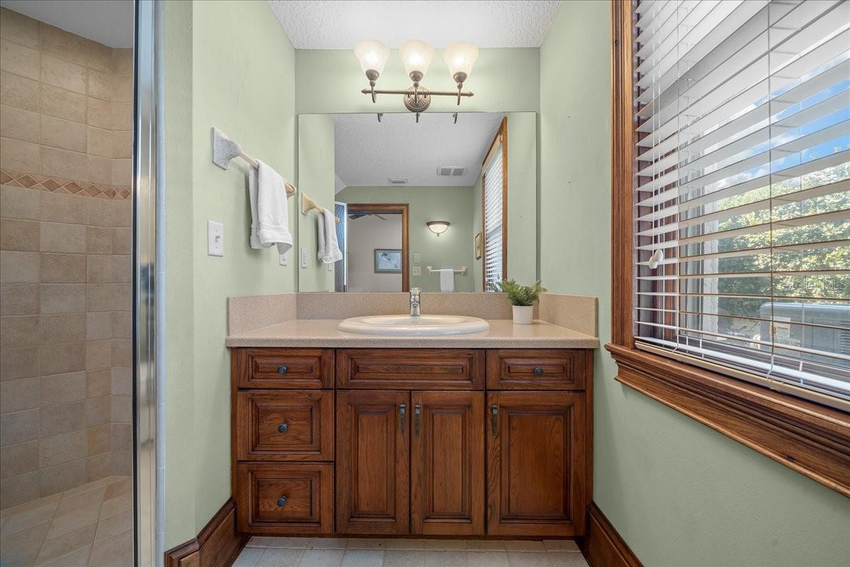 TAVARES PENINSULA TRACTS A-G REP - Residential