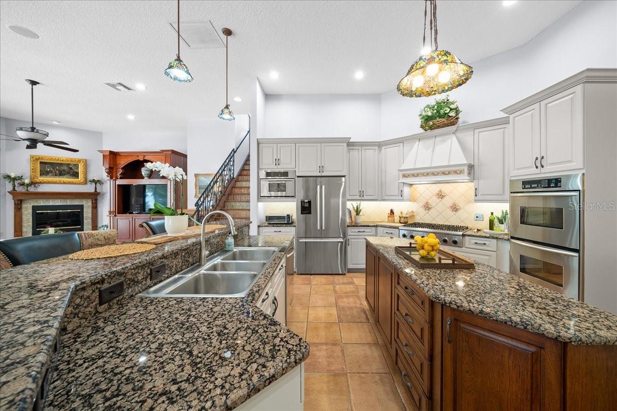 TAVARES PENINSULA TRACTS A-G REP - Residential