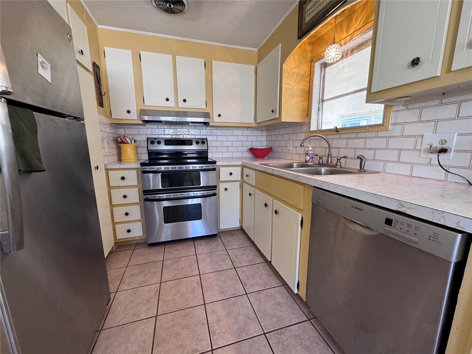 2331 BELLEAIR ROAD 527