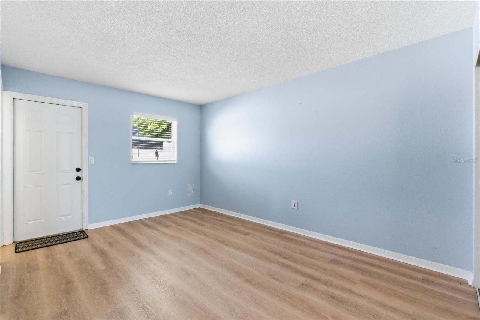 MONTICELLO UNIT 1 - Residential Lease