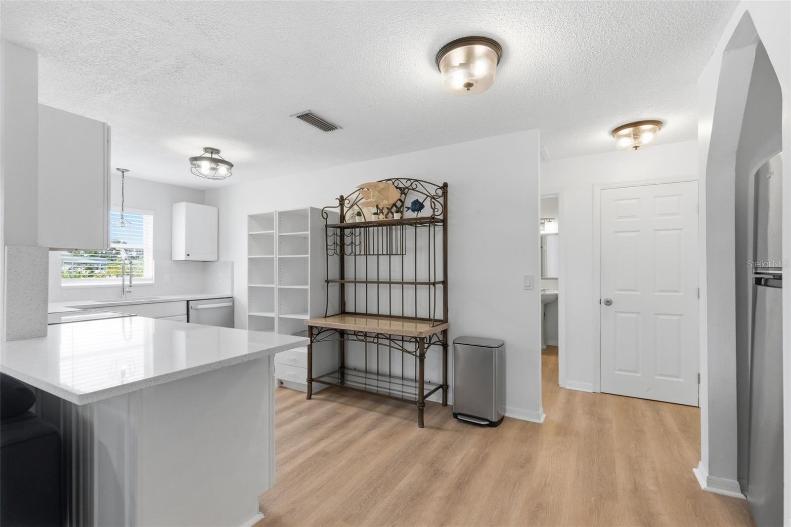 MONTICELLO UNIT 1 - Residential Lease