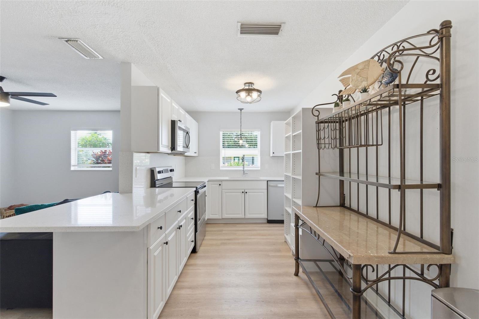 MONTICELLO UNIT 1 - Residential Lease