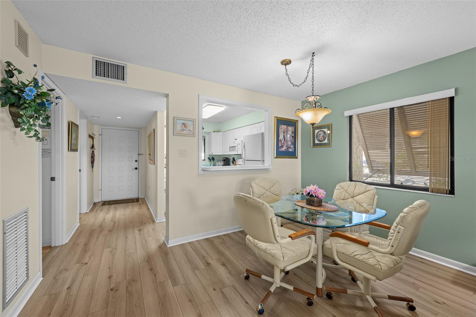 WILLOW LINKS - Residential