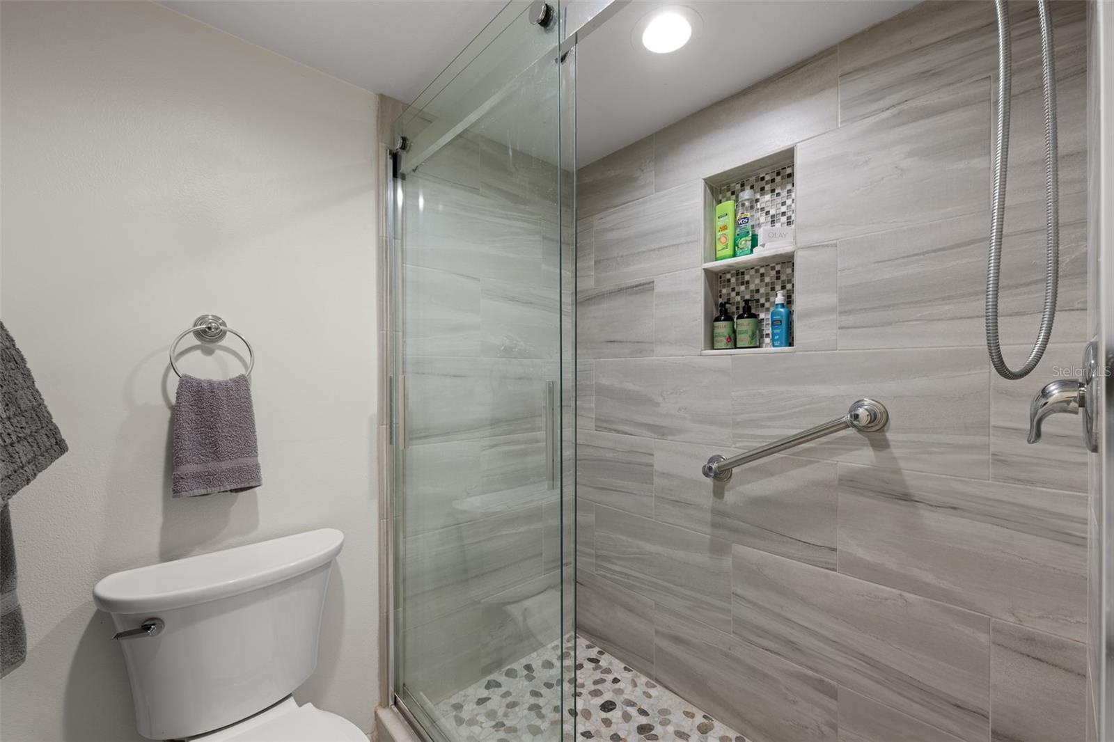 WILLOW LINKS - Residential