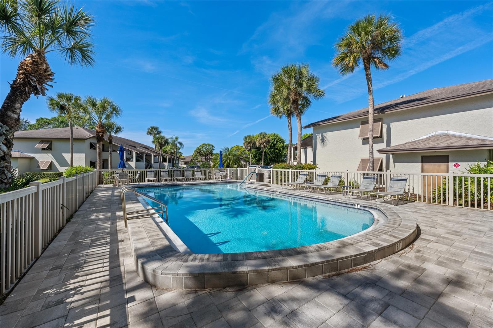 WILLOW LINKS - Residential