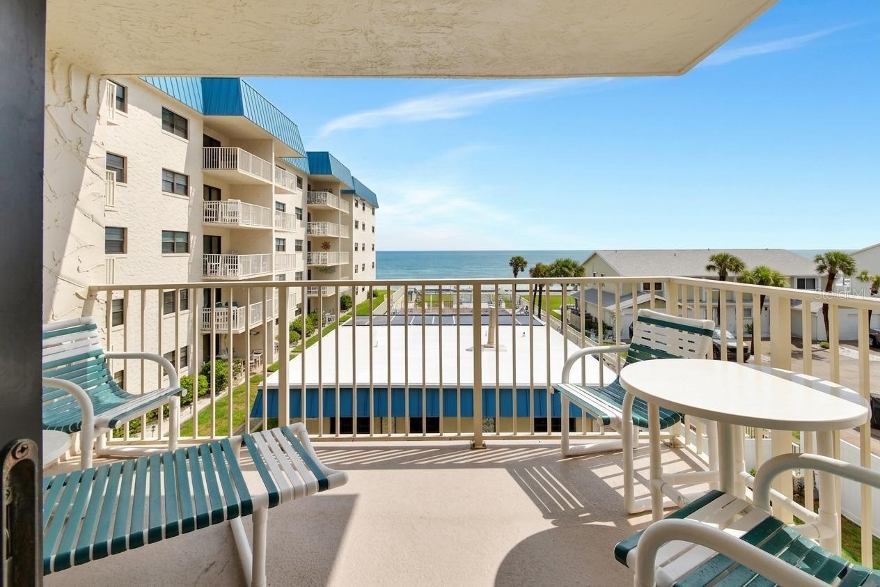 HACIENDA DEL SOL CONDO - Residential